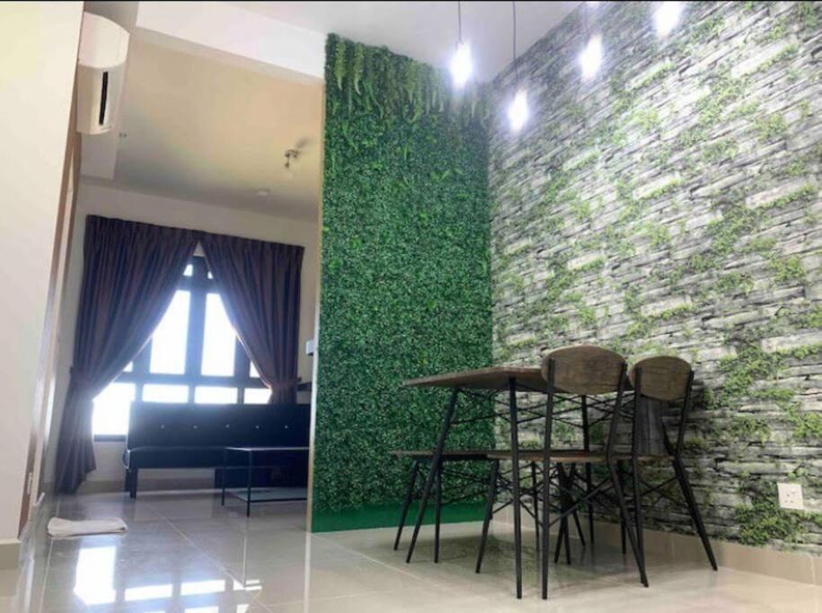 One Team At Iskandar Medini Nusajaya  Exterior photo